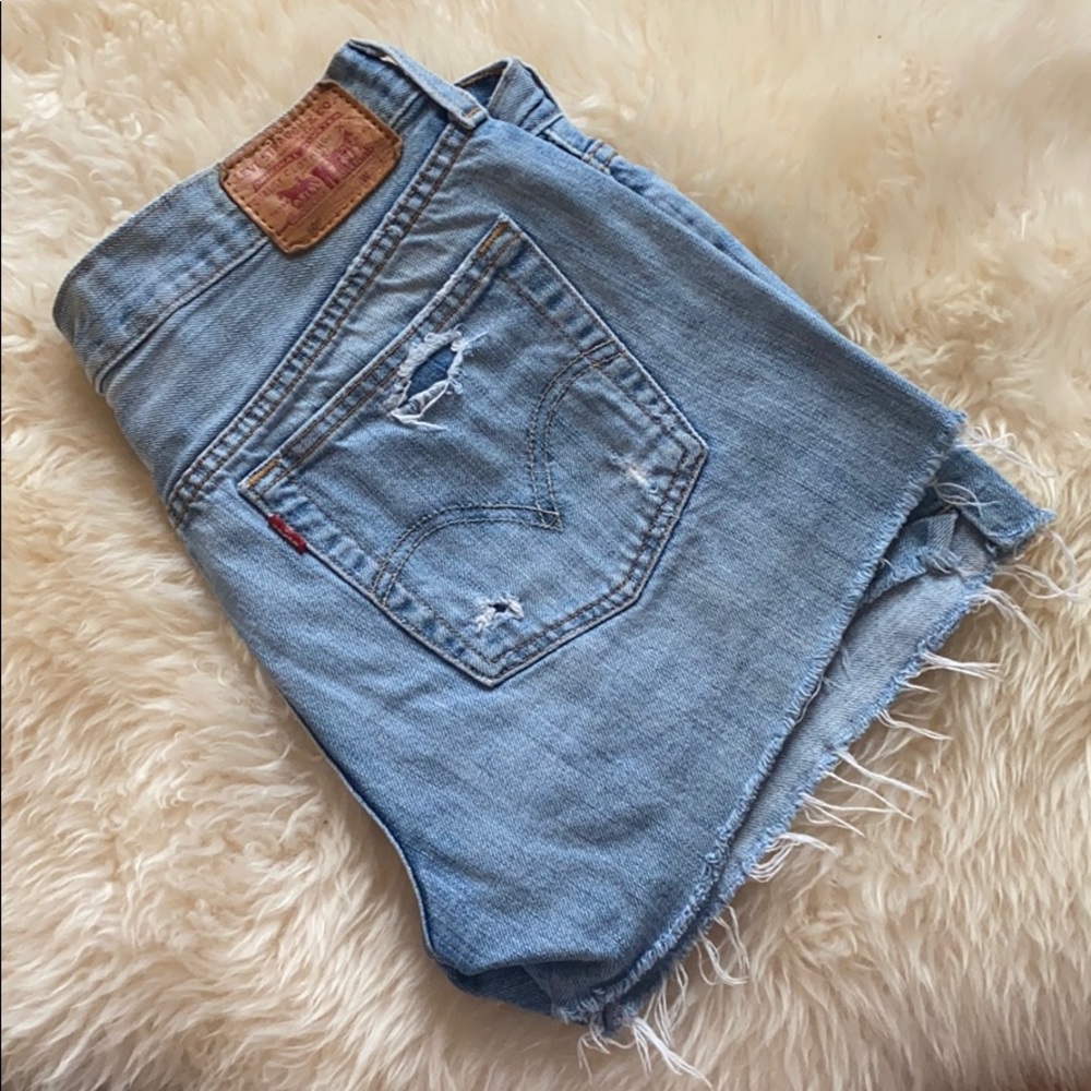Levi’s 501 cut off shorts
